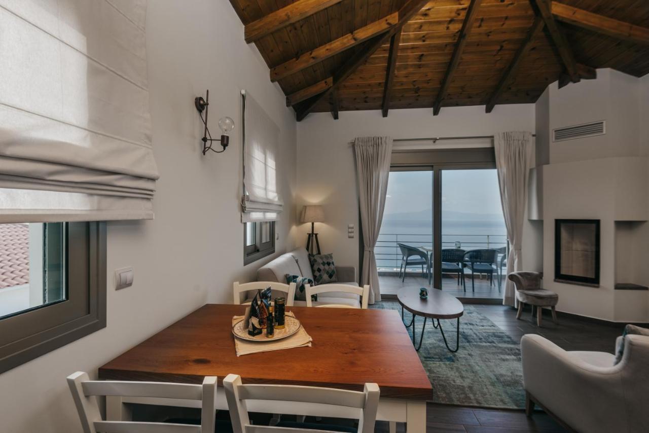 Bay View Guesthouses Kalamata Exterior foto
